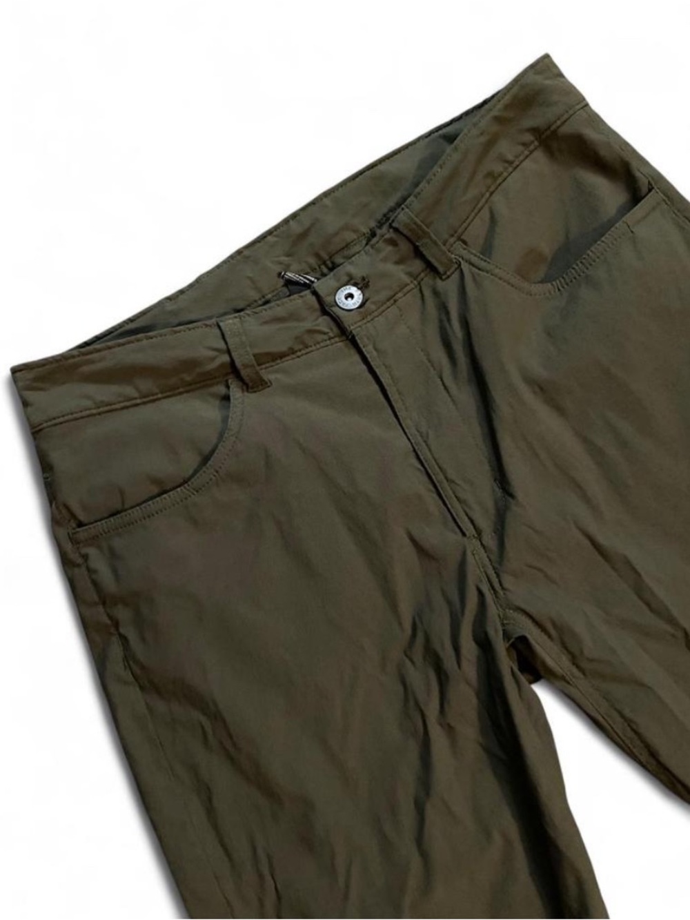 The North Face Men’s Size 32 Lightweight Performance Pants in dark olive green
